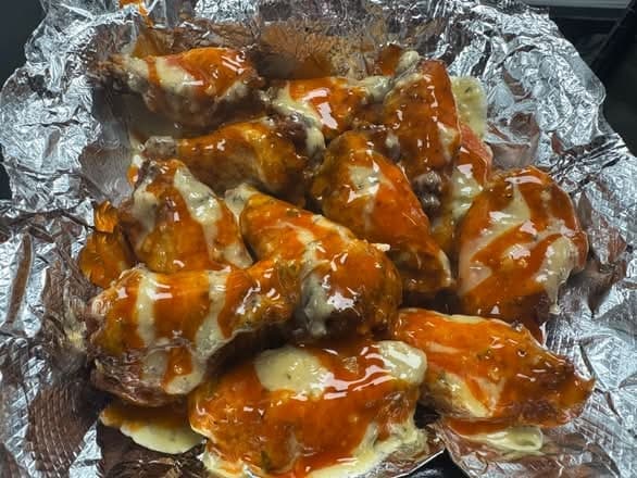 6 Chicken Wings